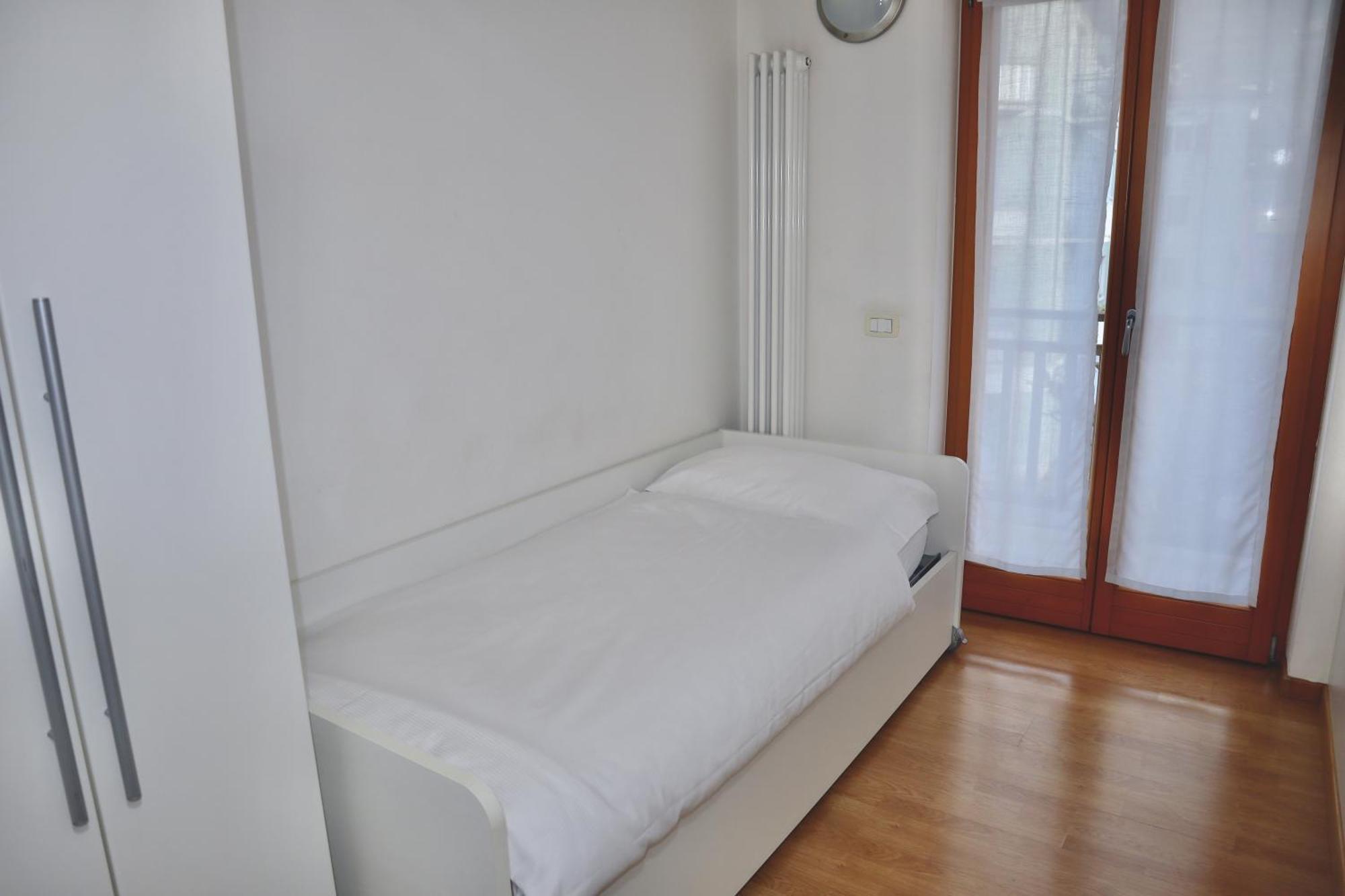 Windshouse Apartments Torbole Sul Garda Exterior photo